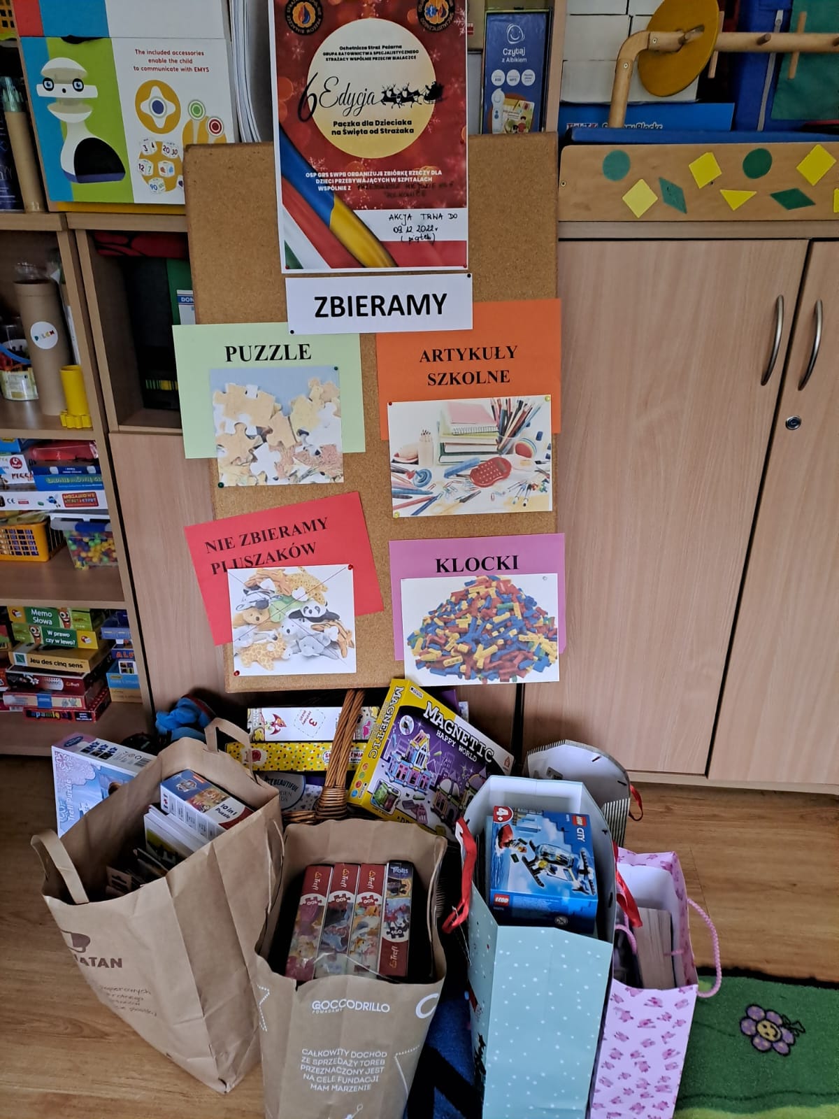 Akcja "Paczka dla Dzieciaka na Święta od Strażaka"