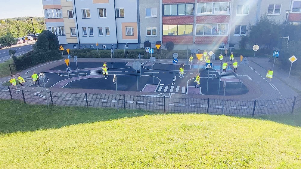 Poznajemy znaki drogowe