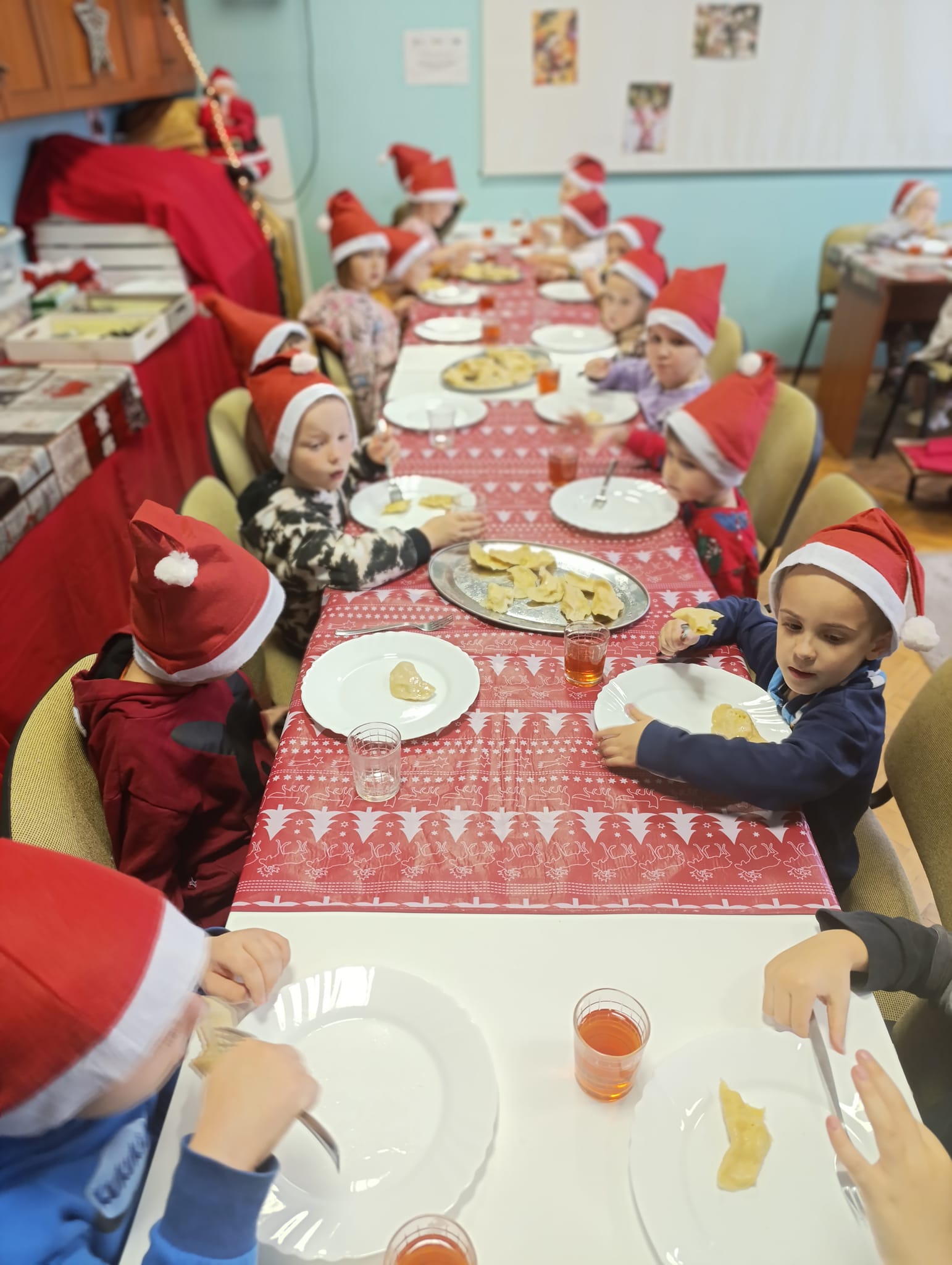 Warsztaty Bożonarodzeniowe w Piotrowicach Grupa Biedronki