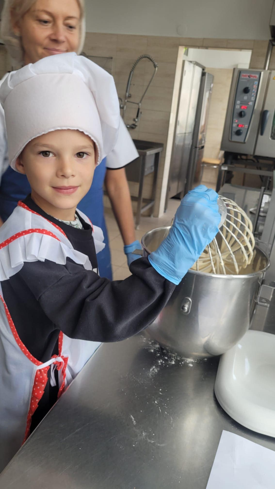 Rozstrzygnięcie konkursu&nbsp;kulinarnego &bdquo;Na raz, na dwa gotuję z mamą &ndash; mniam, mniam!&rdquo;.