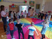 Bawiące się dzieci