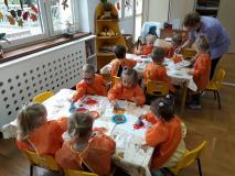 Zajęcia plastyczne "Jesienne listki"