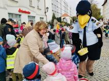 Akcja "Biało - czerwona" na osiemset rączek.