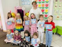 Zdjęcie 2Dzień Kobiet w przedszkolu