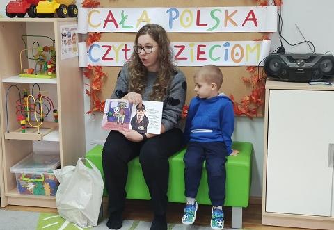 Czytanie rodziców w ramach akcji "Cała Polska czyta dzieciom"