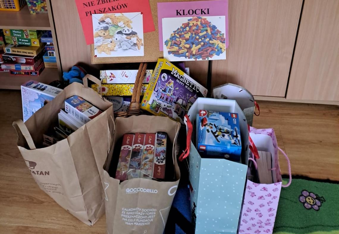 Akcja "Paczka dla Dzieciaka na Święta od Strażaka"