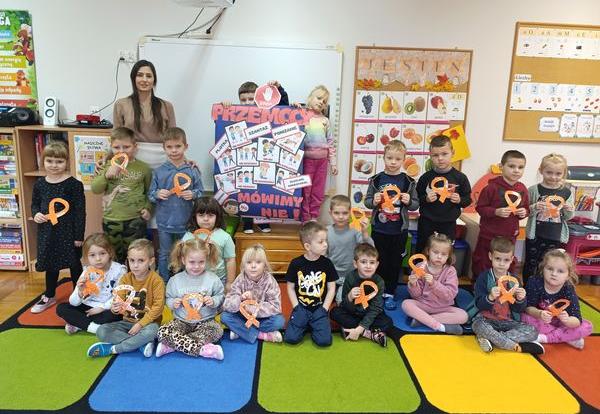 "19 Dni Przeciwko Przemocy i Krzywdzeniu Dzieci"