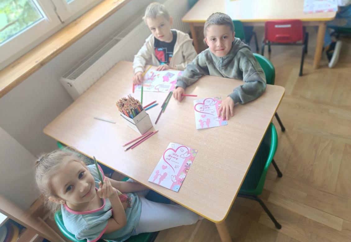 "Laurka dla Mamy - Badajcie się Drogie Mamy, bo my dzieci Was kochamy" 