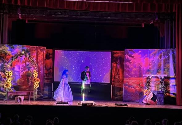 Przedszkolaki wybrały się na spektakl „Pinokio”