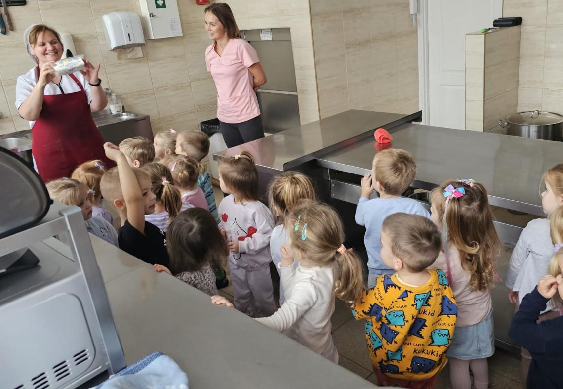W przedszkolnej kuchni